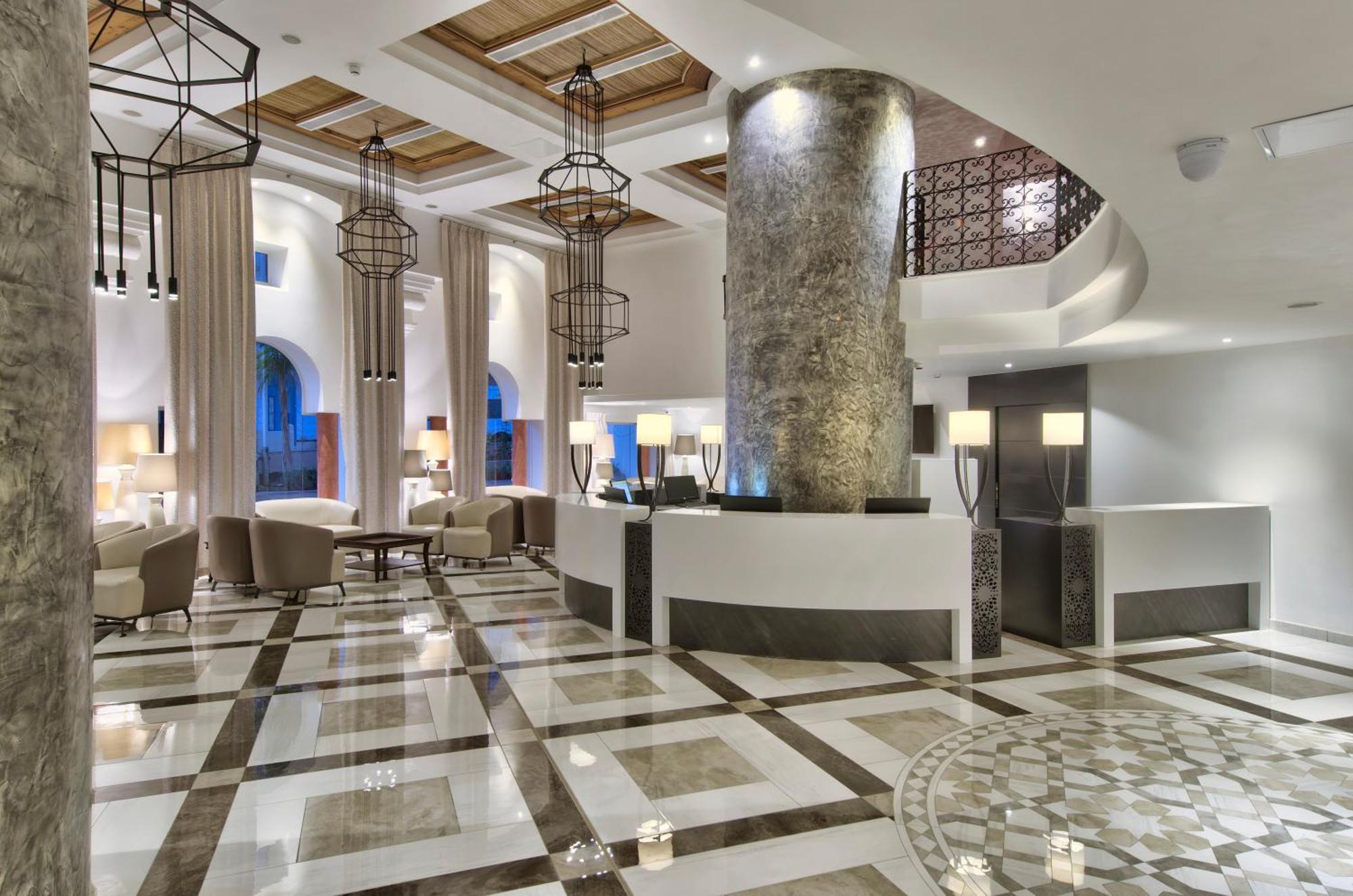 Db San Antonio + Hotel